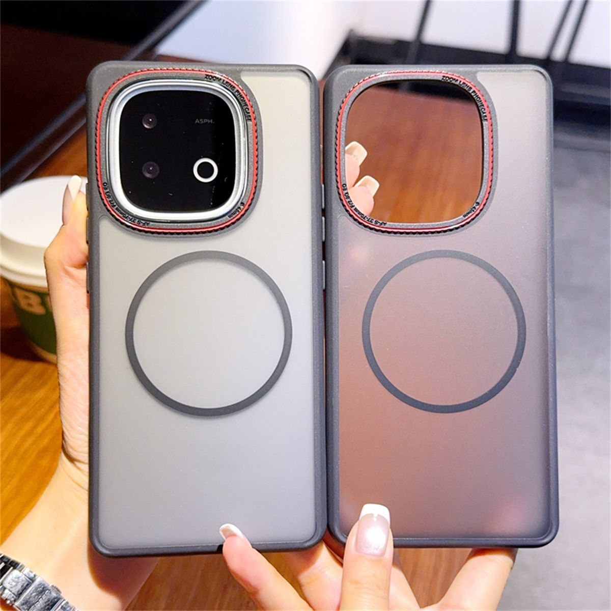 Custodia Magnetica Opaca di Lu - Ring Stand Case recensione e prezzo
