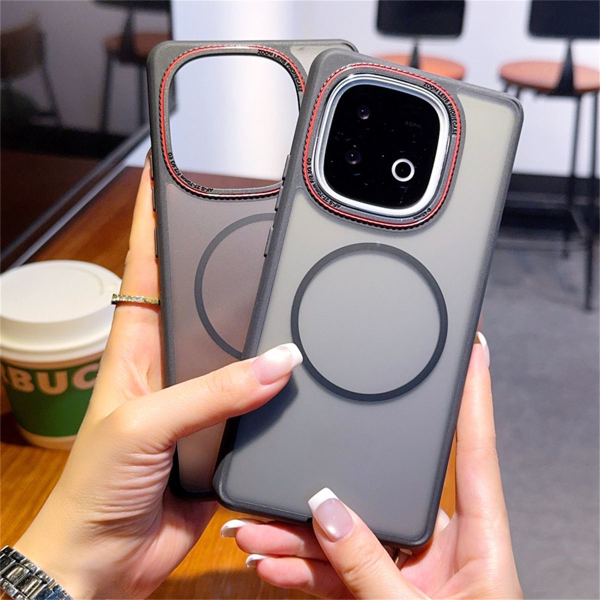 Custodia Magnetica Opaca di Lu - Ring Stand Case recensione e prezzo